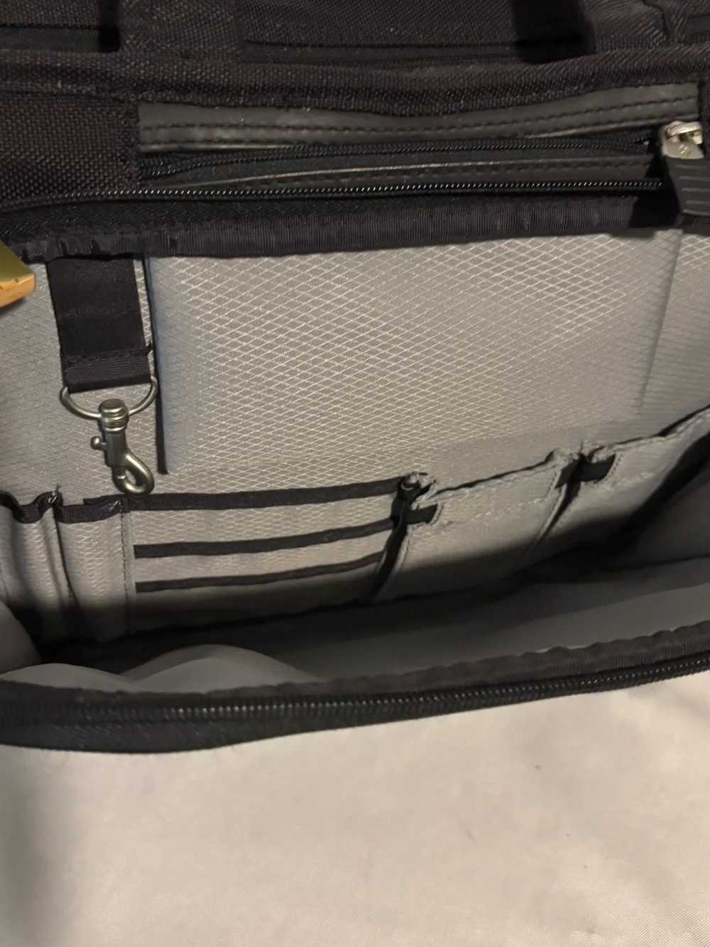 Samsonite Black Men’s Top Load Laptop Briefcase with Shoulder Strap Padded